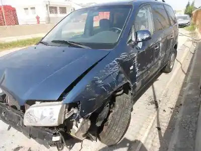 Sloopvoertuig hyundai trajet (fo) 2.0 crdi gls van het jaar 2006 aangedreven d4ea