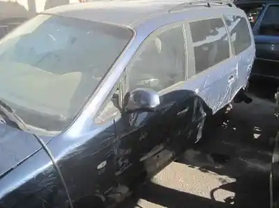 Sloopvoertuig hyundai trajet (fo) 2.0 crdi gls van het jaar 2006 aangedreven d4ea