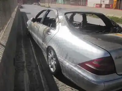 Здавання транспортного засобу mercedes-benz clase s (w220) berlina 400 cdi (220.028) року 2000 потужний om628960