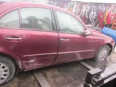 Veículo de Sucata mercedes-benz clase e (w211) berlina e 270 cdi (211.016) do ano 2004 alimentado d 647961