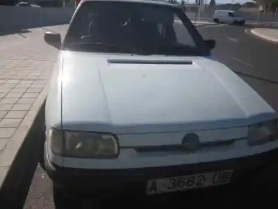 Veículo de Sucata SKODA FELICIA BERLINA ( 791) LX do ano 1996 alimentado 781 135B