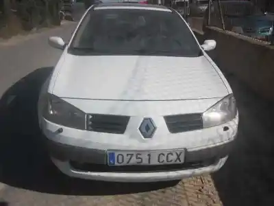 Vehículo de desguace RENAULT MEGANE II BERLINA 5P Confort Authentique del año 2002 con motor F9Q B8