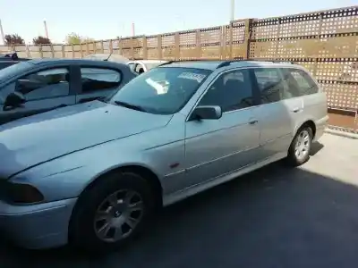 Veículo de Sucata bmw serie 5 touring (e39) 525i do ano 2002 alimentado m54256s5