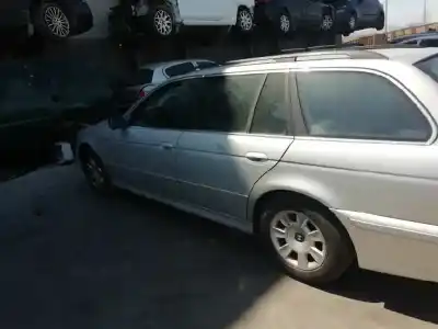 Veículo de Sucata bmw serie 5 touring (e39) 525i do ano 2002 alimentado m54256s5