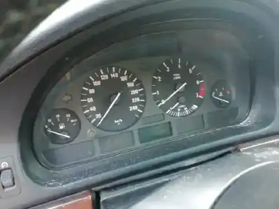 Veículo de Sucata bmw serie 5 touring (e39) 525i do ano 2002 alimentado m54256s5