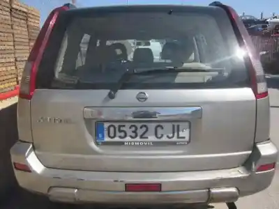 Véhicule à la ferraille nissan x-trail (t30) comfort plus de l'année 2003 alimenté yd22