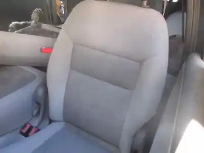 Veículo de Sucata ford galaxy (vy) trend do ano 2000 alimentado auy