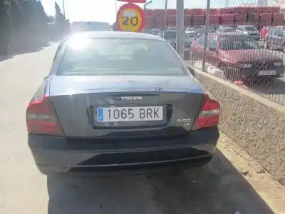 Здавання транспортного засобу volvo s80 berlina 2.4 diesel року 2001 потужний d5244t