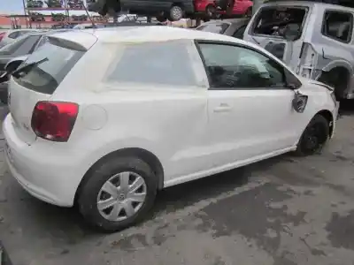 Veículo de Sucata VOLKSWAGEN POLO (6R1) Advance do ano 2010 alimentado CAY