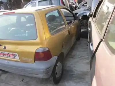 Здавання транспортного засобу renault twingo (co6) 1.2 року 1998 потужний d7f700