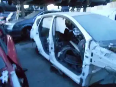 Sloopvoertuig nissan qashqai (j10) tekna van het jaar 2008 aangedreven k9k