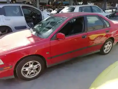 Veículo de Sucata volvo                                              s40 berlina                                                                                                                                                                                                                                                1.8i                                                                                                                                                                                                                                                       do ano 1999 alimentado b4184sm