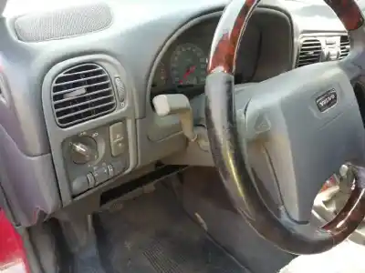 Veículo de Sucata volvo                                              s40 berlina                                                                                                                                                                                                                                                1.8i                                                                                                                                                                                                                                                       do ano 1999 alimentado b4184sm