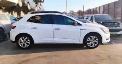 Veículo de Sucata renault megane iv berlina 5p limited do ano 2018 alimentado h5h b4