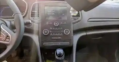 Veículo de Sucata renault megane iv berlina 5p limited do ano 2018 alimentado h5h b4