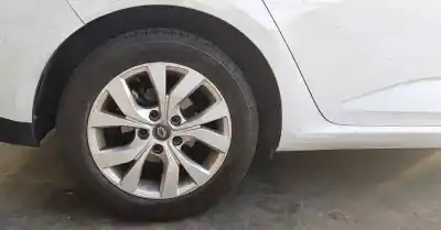 Veículo de Sucata renault megane iv berlina 5p limited do ano 2018 alimentado h5h b4