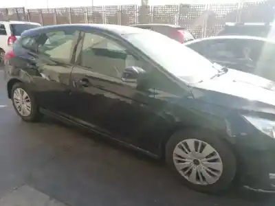 Veicolo di demolizione ford focus lim. (cb8) trend dell'anno 2015 alimentato m1da