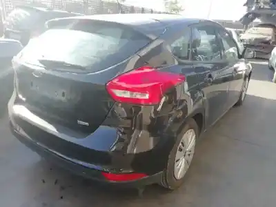 Veicolo di demolizione ford focus lim. (cb8) trend dell'anno 2015 alimentato m1da