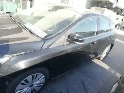 Veicolo di demolizione ford focus lim. (cb8) trend dell'anno 2015 alimentato m1da