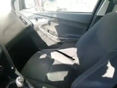 Veicolo di demolizione ford focus lim. (cb8) trend dell'anno 2015 alimentato m1da