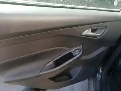 Veicolo di demolizione ford focus lim. (cb8) trend dell'anno 2015 alimentato m1da