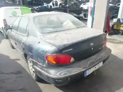 Veículo de Sucata hyundai lantra berlina (rd) 1.6 gls do ano 2000 alimentado g 4 gr