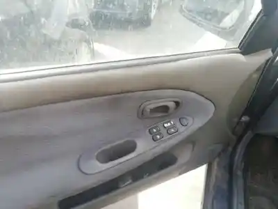 Veículo de Sucata hyundai lantra berlina (rd) 1.6 gls do ano 2000 alimentado g 4 gr