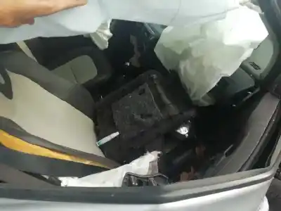 Sloopvoertuig toyota iq básico van het jaar 2010 aangedreven 1kr