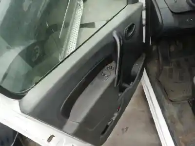 Veículo de Sucata renault kangoo furgón compact professional do ano 2017 alimentado k9k628