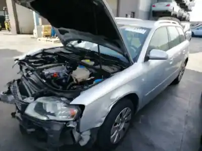 Scrapping Vehicle audi a4 avant (8e) 2.0 tdi of the year 2006 powered blb