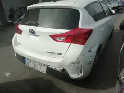 Veículo de Sucata toyota auris hybrid active do ano 2014 alimentado 2zr