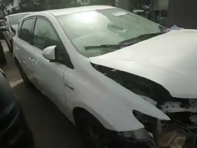 Veículo de Sucata toyota auris hybrid active do ano 2014 alimentado 2zr