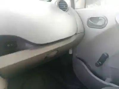 Veículo de Sucata renault kangoo furgón compact comfort do ano 2011 alimentado k9ka8