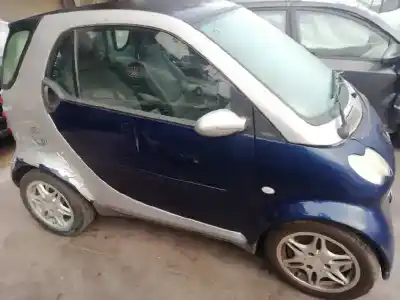 Sloopvoertuig smart coupe básico (45kw) van het jaar 2003 aangedreven g15