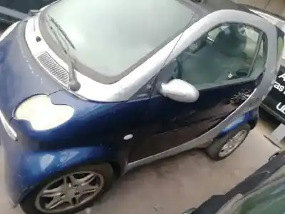 Sloopvoertuig smart coupe básico (45kw) van het jaar 2003 aangedreven g15