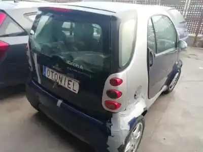 Sloopvoertuig smart coupe básico (45kw) van het jaar 2003 aangedreven g15