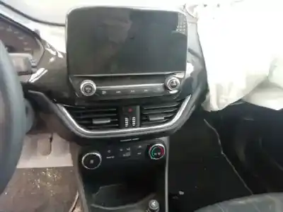 Veicolo di demolizione ford fiesta (ce1) trend dell'anno 2018 alimentato xyjc