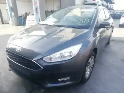Veicolo di demolizione ford focus lim. (cb8) trend dell'anno 2015 alimentato m1da