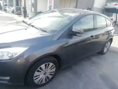 Veicolo di demolizione ford focus lim. (cb8) trend dell'anno 2015 alimentato m1da
