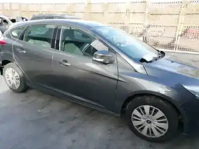 Veicolo di demolizione ford focus lim. (cb8) trend dell'anno 2015 alimentato m1da