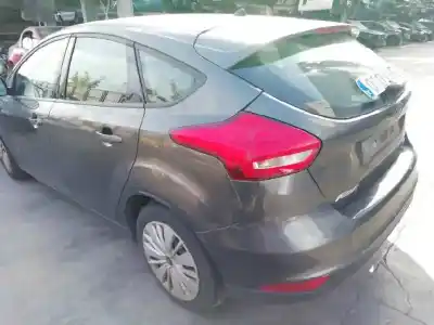 Veicolo di demolizione ford focus lim. (cb8) trend dell'anno 2015 alimentato m1da