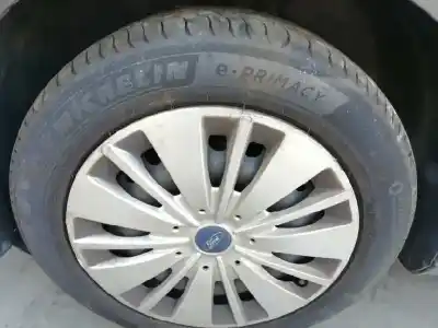 Veicolo di demolizione ford focus lim. (cb8) trend dell'anno 2015 alimentato m1da