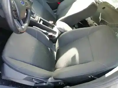 Veicolo di demolizione ford focus lim. (cb8) trend dell'anno 2015 alimentato m1da