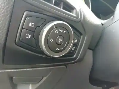 Veicolo di demolizione ford focus lim. (cb8) trend dell'anno 2015 alimentato m1da