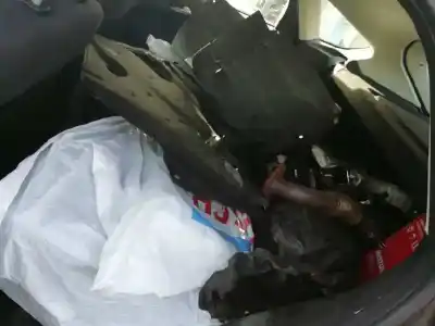 Veicolo di demolizione ford focus lim. (cb8) trend dell'anno 2015 alimentato m1da