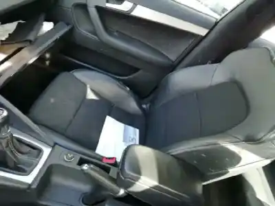 Veículo de Sucata audi a3 sportback (8p) 1.8 16v tfsi do ano 2010 alimentado cdaa