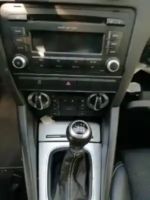 Veículo de Sucata audi a3 sportback (8p) 1.8 16v tfsi do ano 2010 alimentado cdaa