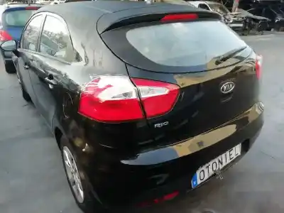 Veicolo di demolizione kia rio basic dell'anno 2012 alimentato g4la