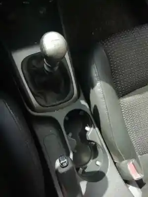 Veículo de Sucata hyundai i30 classic do ano 2008 alimentado d4fb