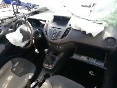 Veículo de Sucata ford tourneo courier (c4a) trend do ano 2017 alimentado sfcd